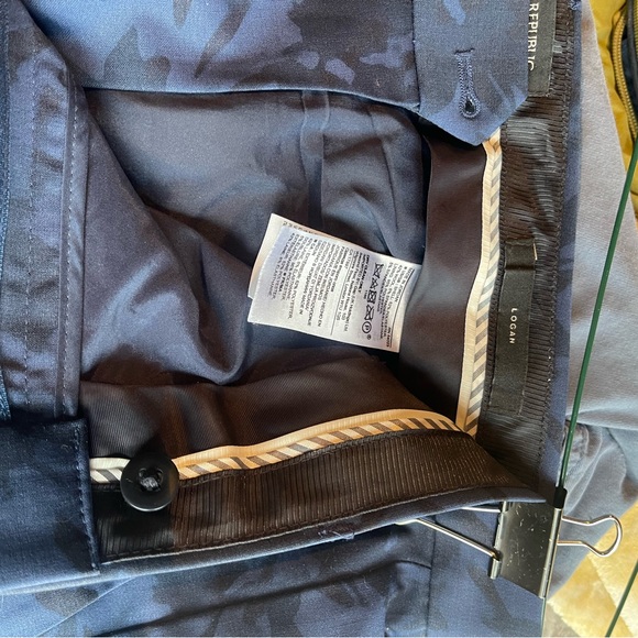 Vintage Blue printed banana republic  women’s slacks - Picture 4 of 5